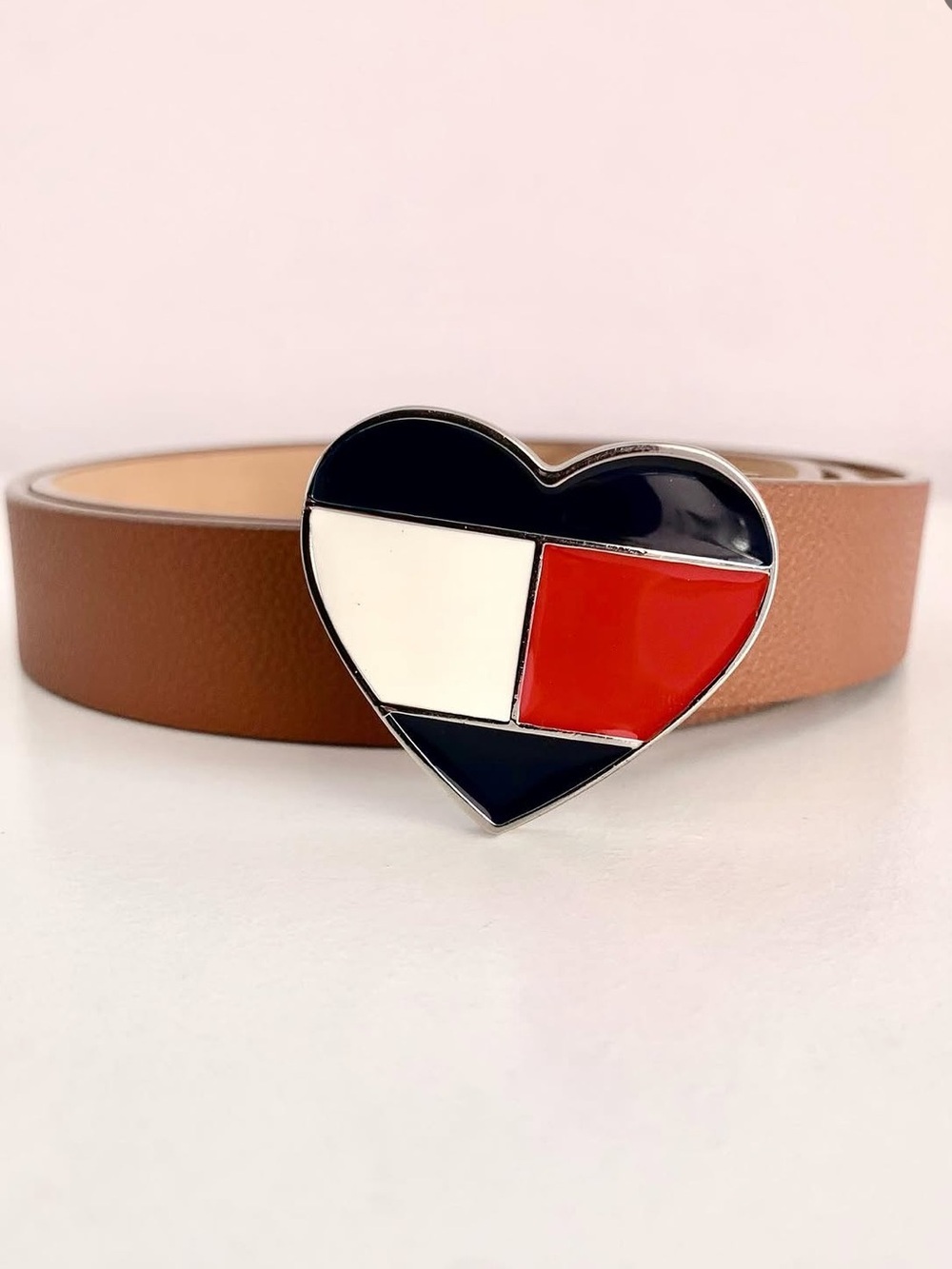 NWT Tommy Hilfiger Leather Belt with Heart Buckle Size